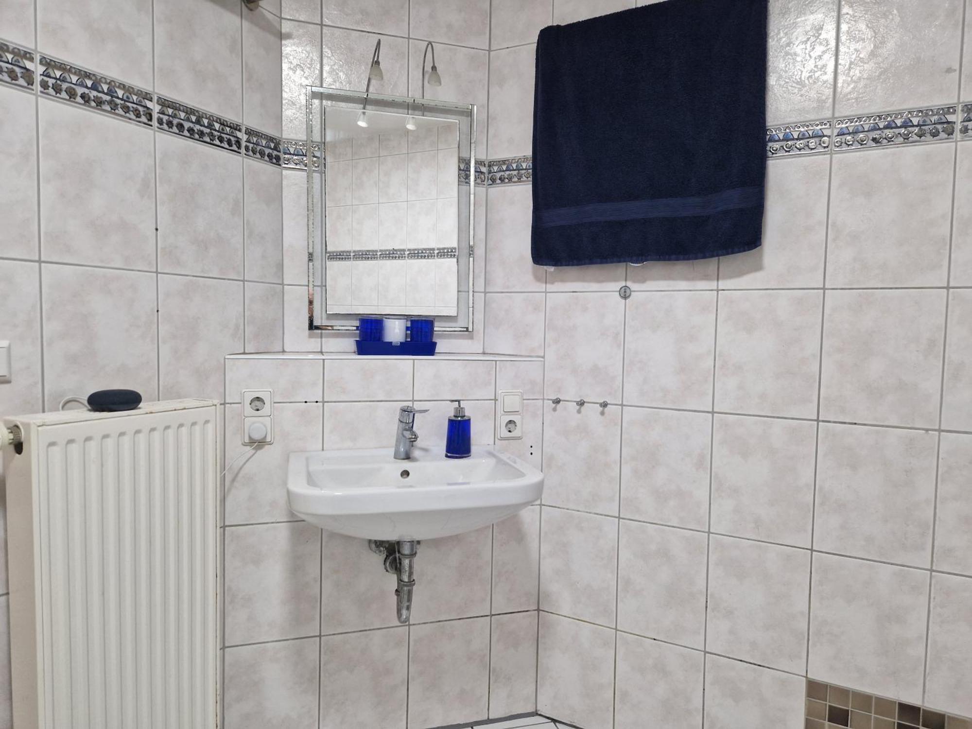 Einzelzimmer In Ruhiger Lage --- Check-In Mit Schluesselkasten Meppen Bagian luar foto