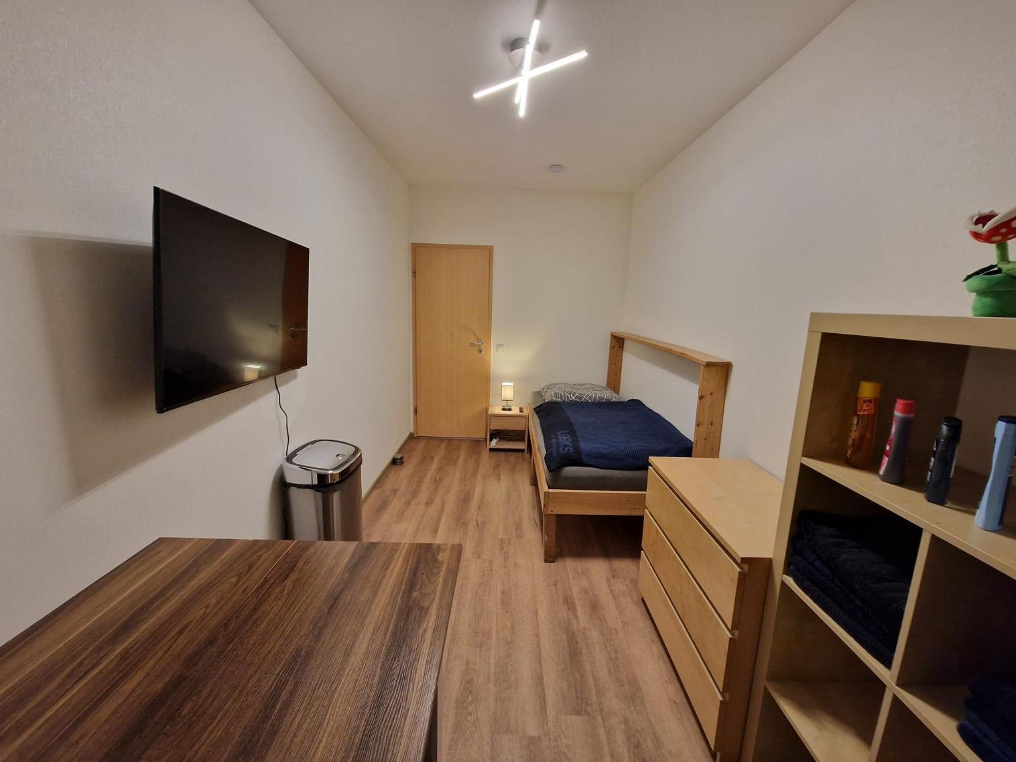 Einzelzimmer In Ruhiger Lage --- Check-In Mit Schluesselkasten Meppen Bagian luar foto