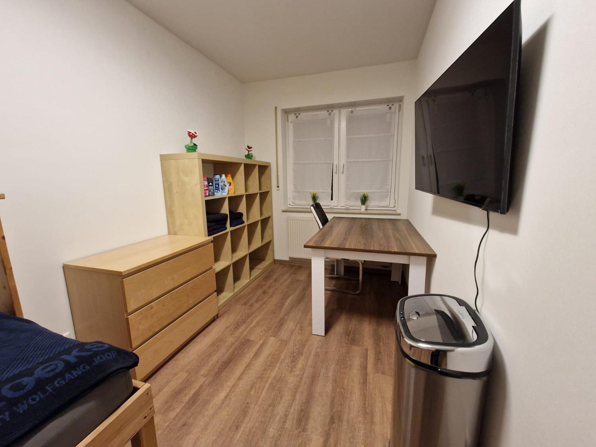 Einzelzimmer In Ruhiger Lage --- Check-In Mit Schluesselkasten Meppen Bagian luar foto